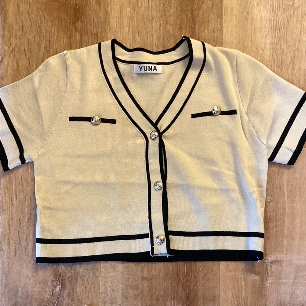 Cream and Black Cropped Cardigan with Matching Pants - Picture 2 of 4